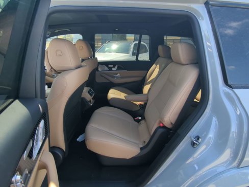New 2026 Mercedes-Benz GLS 450 4MATIC image 5