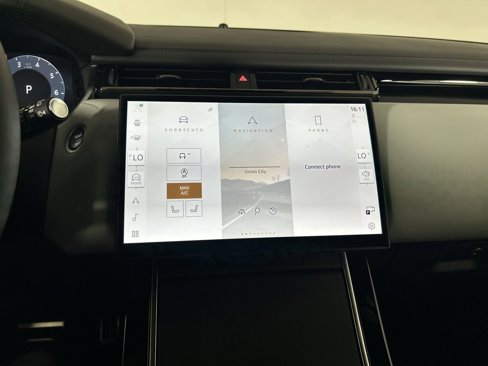 New 2026 Land Rover Range Rover Velar Dynamic SE image 22