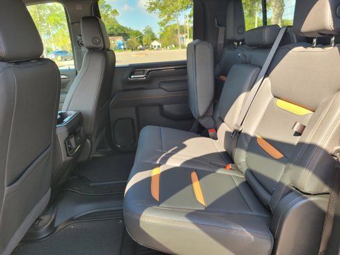 New 2026 GMC Sierra 2500 AT4 w/ AT4 Premium Plus Package image 4