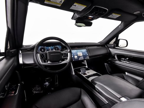 Used 2024 Land Rover Range Rover SE image 15
