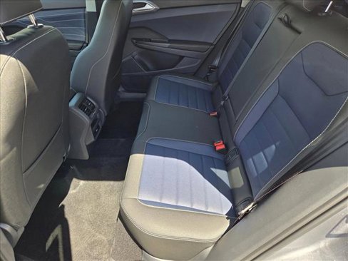 New 2025 Volkswagen Taos SEL image 17