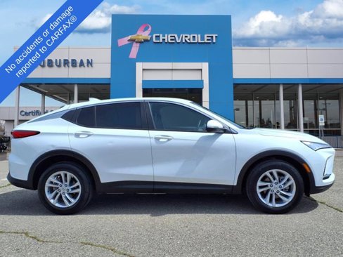 Used 2024 Buick Envista Preferred w/ Advanced Safety Package image 4