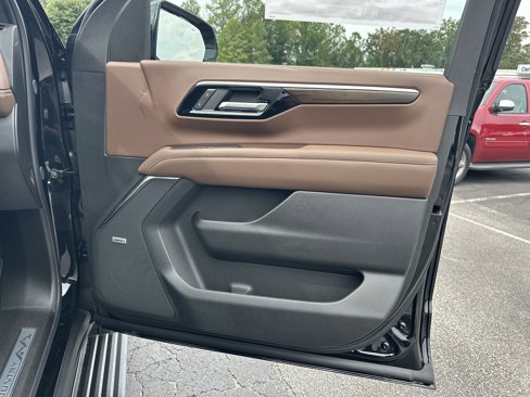 New 2026 Chevrolet Tahoe High Country image 15