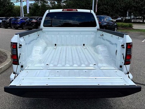 Certified 2025 Nissan Frontier SV image 30