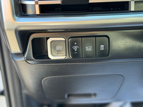Used 2025 Hyundai Santa Fe SEL image 10