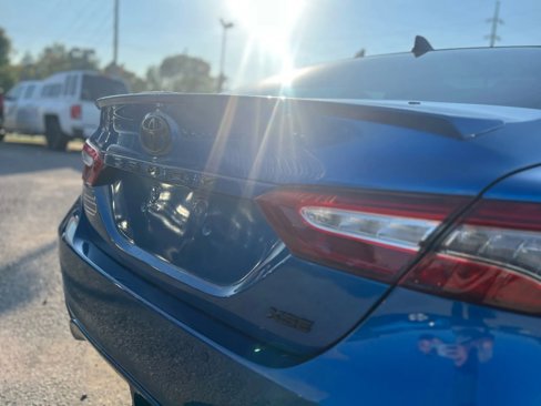 Used 2019 Toyota Camry XSE image 7
