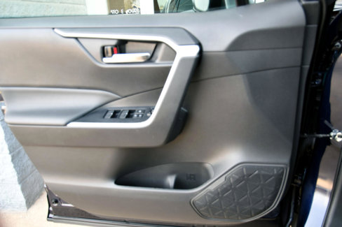 Used 2024 Toyota RAV4 XLE image 7