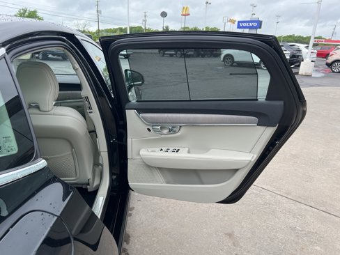Certified 2025 Volvo S90 B6 Plus image 35
