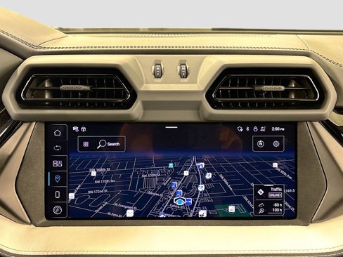 Used 2025 Lamborghini Urus SE image 12