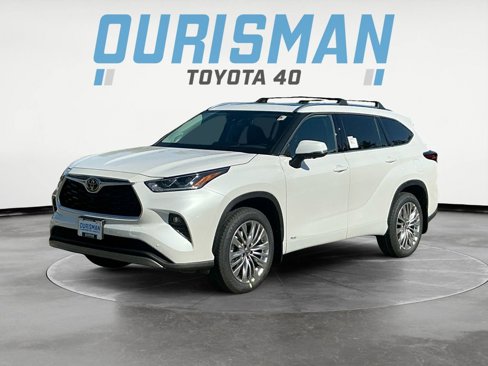 New 2025 Toyota Highlander Platinum image 2