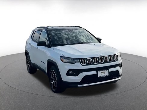 Used 2025 Jeep Compass Limited image 4