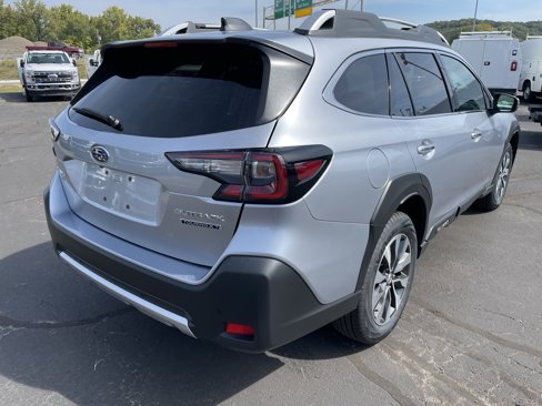 New 2025 Subaru Outback Touring XT image 9