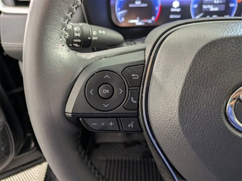 Used 2025 Toyota RAV4 Limited image 21