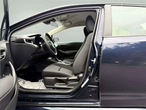 Used 2024 Toyota Corolla LE image 9