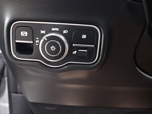 Used 2025 Mercedes-Benz G 550 image 33