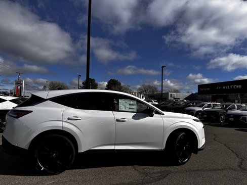 New 2025 Nissan Murano SV image 1