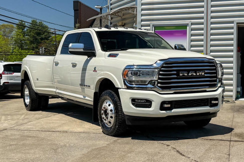 Used 2019 RAM 3500 Limited image 1