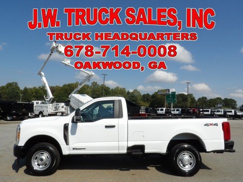Used 2025 Ford F250 XLT w/ F-250 >10K GVWR Package image 2