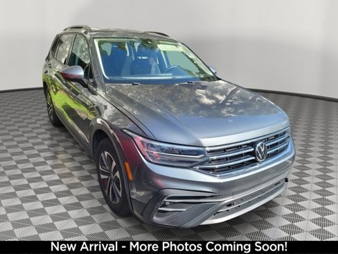 Used 2023 Volkswagen Tiguan S image 1