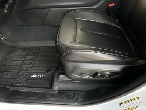 Used 2023 Jeep Grand Cherokee L Limited image 13