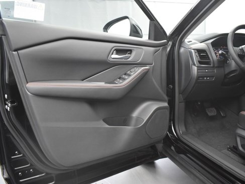 New 2026 Nissan Rogue SV image 28