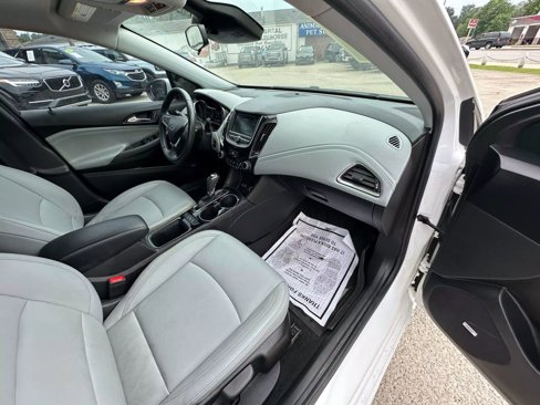 Used 2019 Chevrolet Cruze Premier w/ Sun And Sound Package image 11