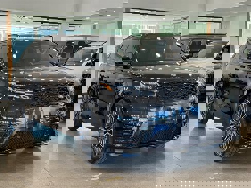 Used 2023 Land Rover Range Rover Velar R-Dynamic S image 3