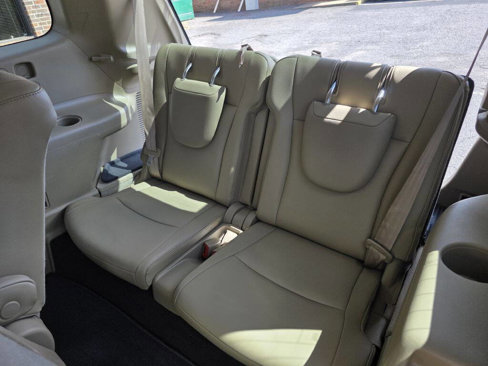 Used 2012 Toyota Highlander FWD image 18