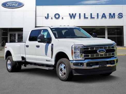 New 2026 Ford F350 XLT image 1