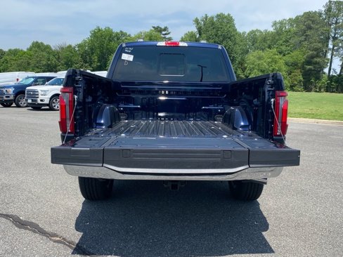 New 2025 Ford F150 Lariat w/ Equipment Group 502A High image 6