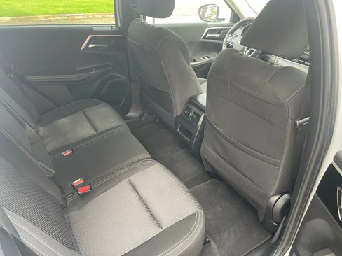 Used 2022 Mitsubishi Outlander ES image 13