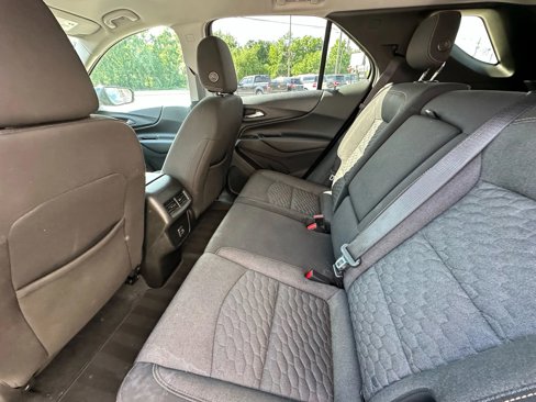Used 2019 Chevrolet Equinox LT w/ Driver Convenience Package image 21