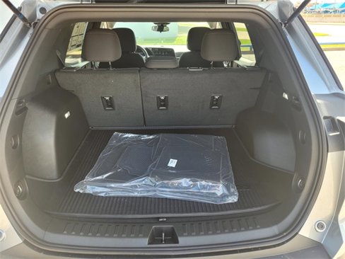 New 2026 Chevrolet Equinox LT w/ LPO, Floor Liner Package image 6