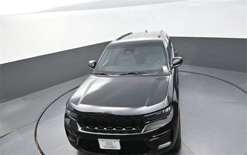 New 2025 Jeep Grand Cherokee Limited w/ Black Appearance Package image 10