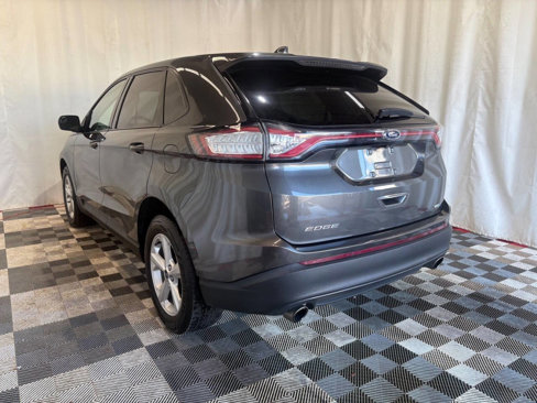 Used 2018 Ford Edge SE image 5