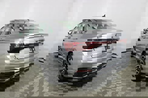 Used 2025 Volkswagen Jetta SE image 40