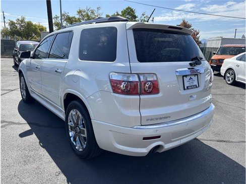 Used 2012 GMC Acadia Denali image 3