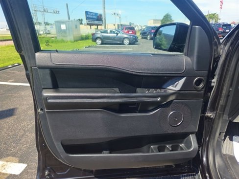 Used 2019 Ford Expedition XLT w/ Equipment Group 201A image 12