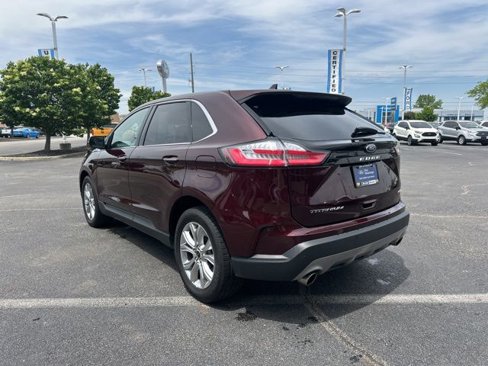 Used 2024 Ford Edge Titanium image 3