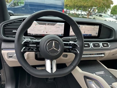 New 2026 Mercedes-Benz GLS 450 4MATIC image 17