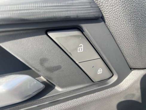 New 2026 GMC Acadia Elevation image 13