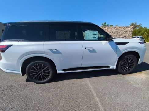 New 2026 INFINITI QX80 Autograph w/ Premium Cargo Package image 3