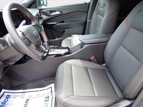New 2025 Chevrolet Trax RS w/ Driver Confidence Package image 11