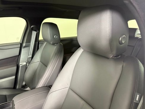 New 2026 Land Rover Range Rover Velar Dynamic SE image 6