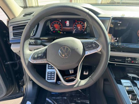 New 2025 Volkswagen Atlas Peak Edition SE image 15
