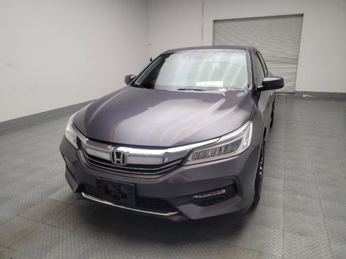 Used 2017 Honda Accord Touring image 15
