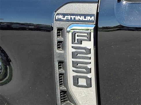 Used 2024 Ford F250 Platinum image 29