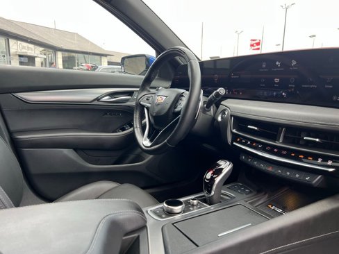 Used 2025 Cadillac CT5 Premium Luxury image 32