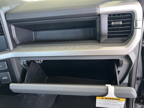 New 2026 Ford F250 4x4 Crew Cab Super Duty image 25