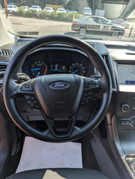 Used 2020 Ford Edge SE image 15